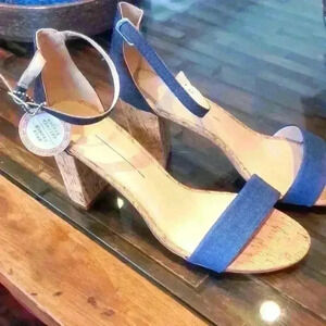 Chelsee girl sandals size  10